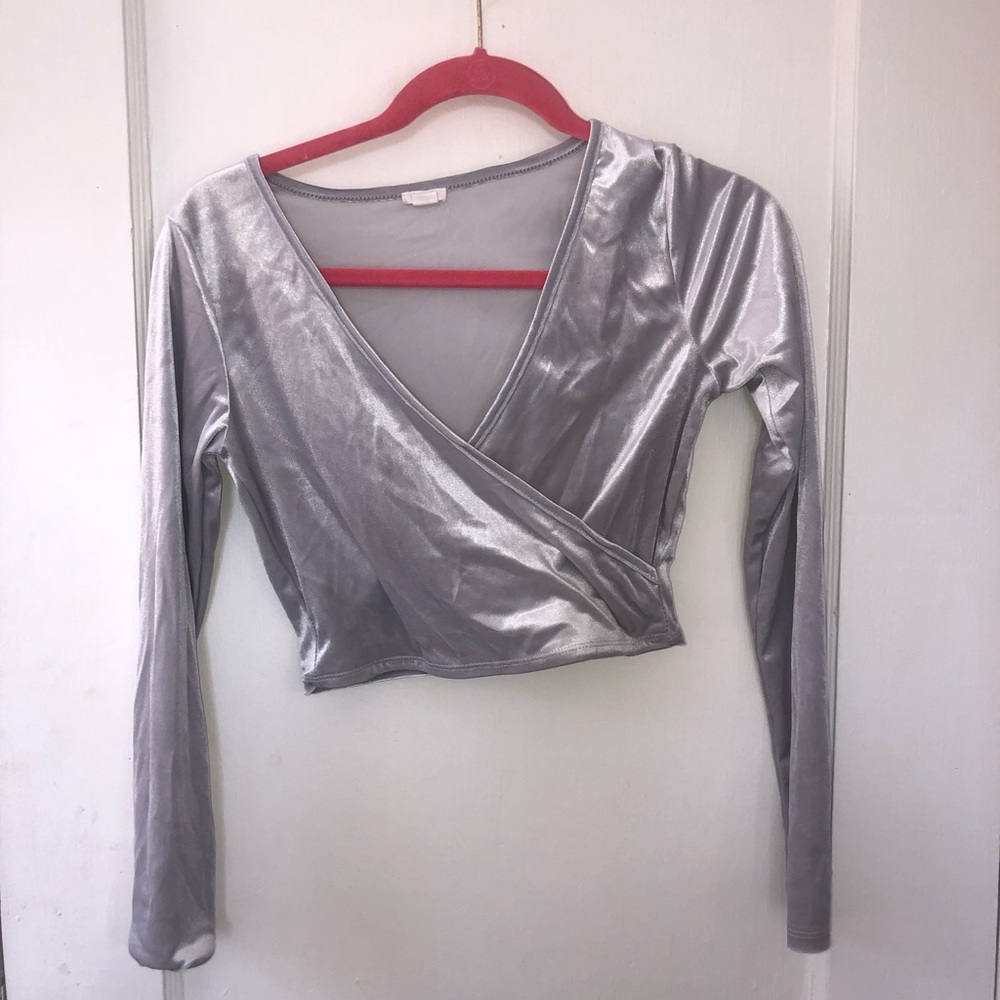 Cropped Silver Long Sleeve